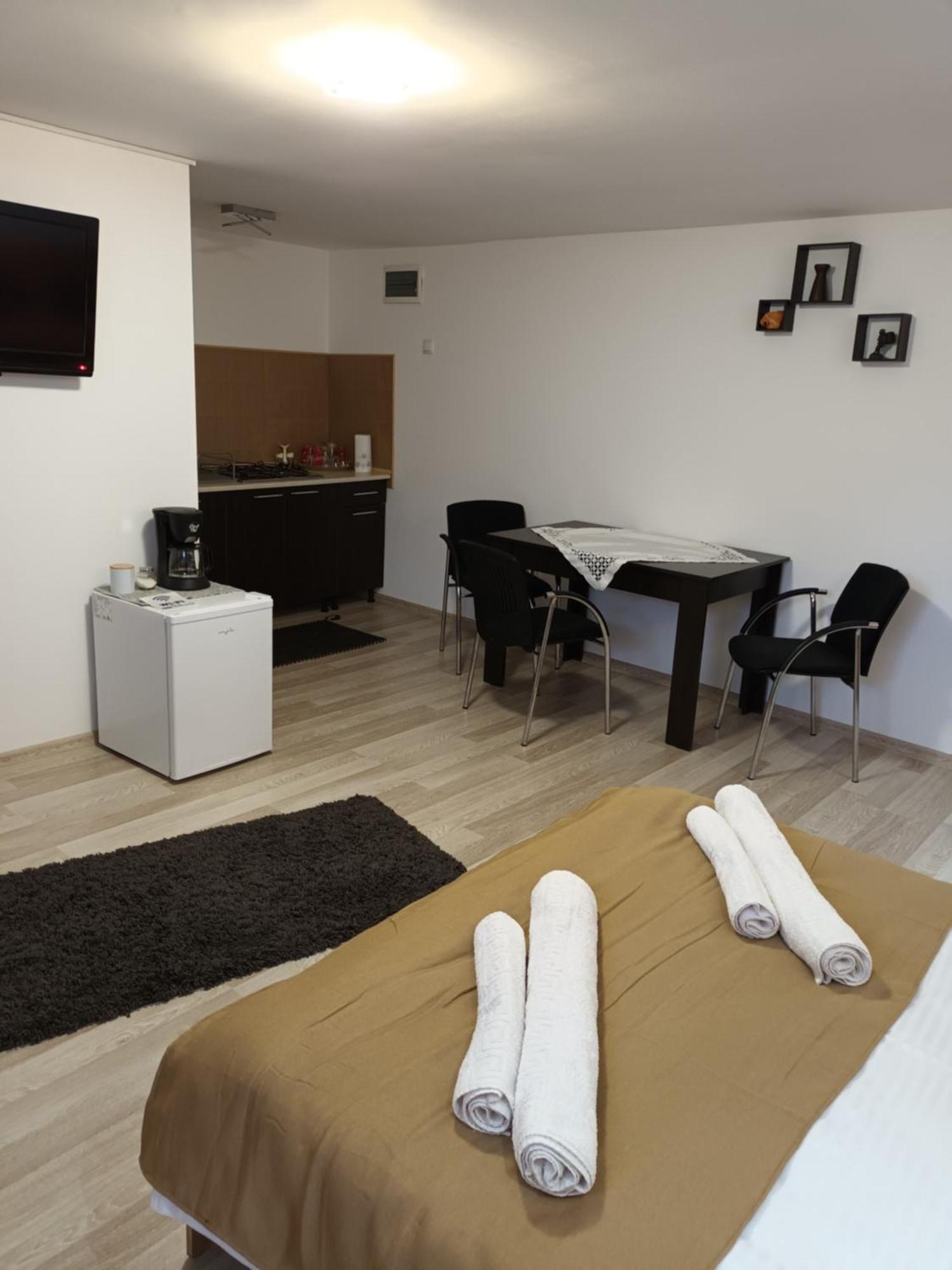 Casa Mary Mar Hotel Tîrgu Ocna Екстериор снимка